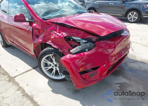 2020 Tesla Model Y Long Range Dual Motor All-Wheel Drive z USA, uszkodzony, nr VIN 5YJYGDEE7LF047445